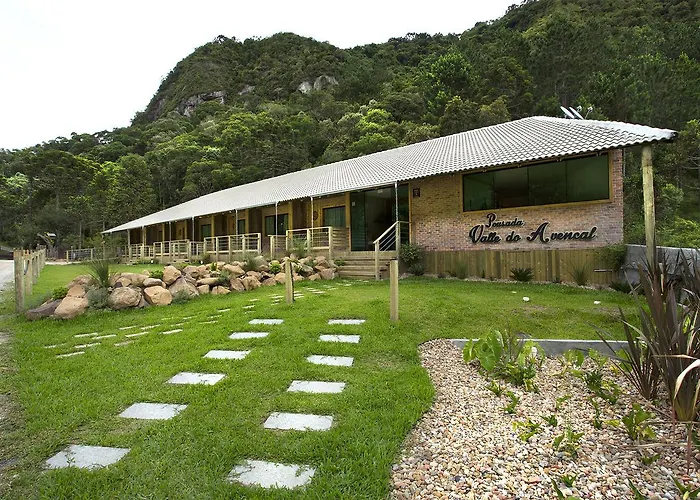Hotel de luxo Apenas: Pousada Valle do Avencal 5 Km do Centro